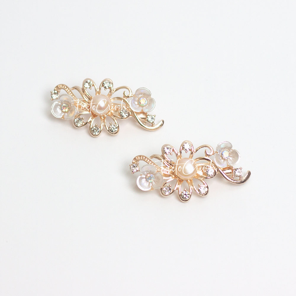 Aru Windflower Sabah Freshwater Pearl Brooch