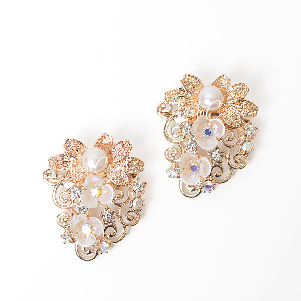 Aru Bakung Sabah Freshwater Pearl Brooch