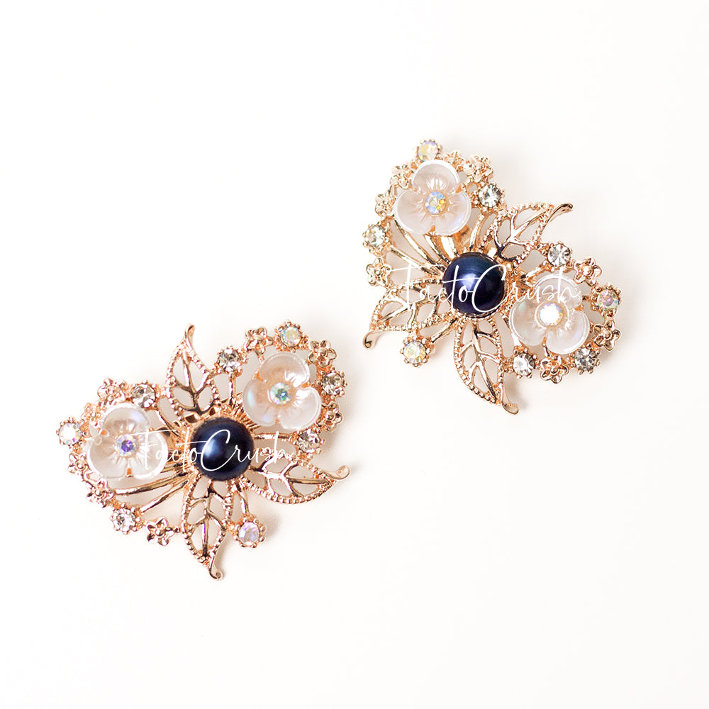 Aru Kamelia Sabah Freshwater Pearl Brooch