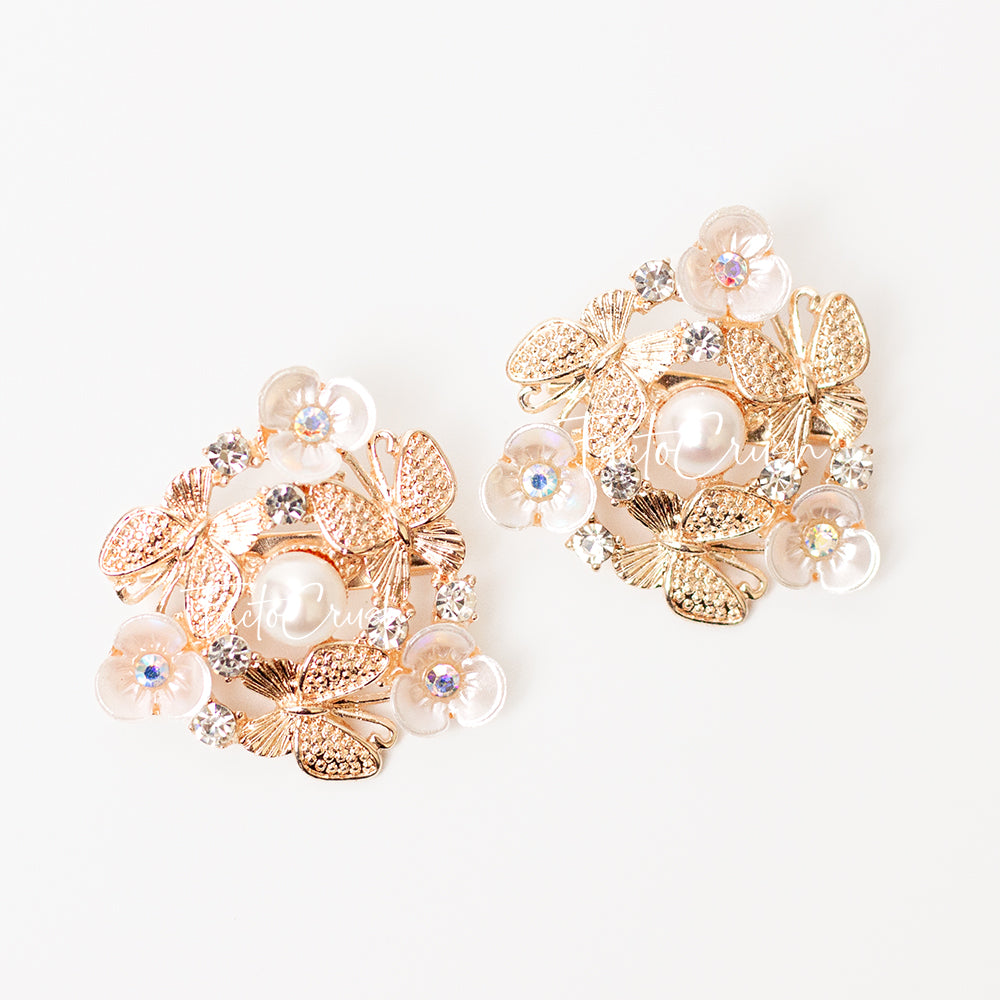 Aru Mandevilia Sabah Freshwater Pearl Brooch