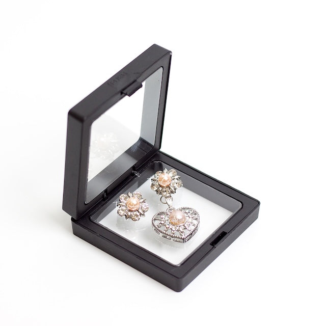 Tanjung Petal Sabah Freshwater Pearl Brooch Secondary image